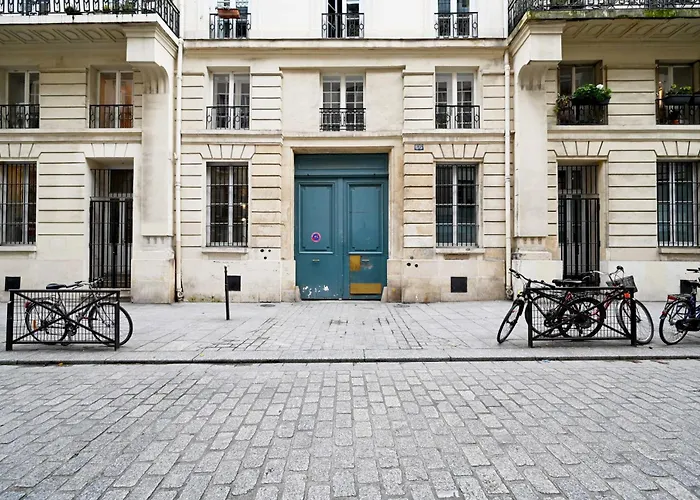 Appartement Charmant Et Spacieux Au Coeur De Paris